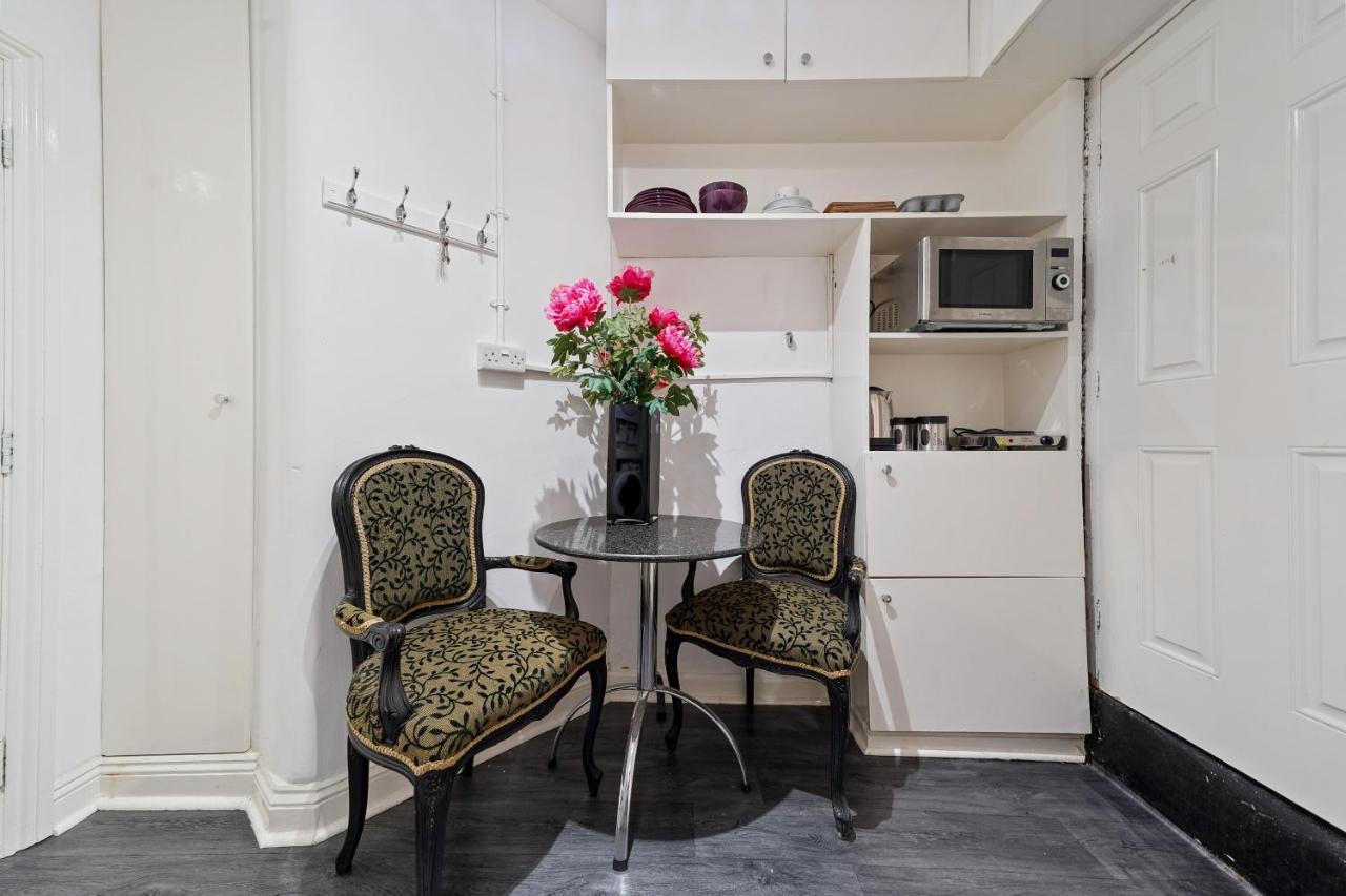 Finest Retreats - Regents View * London