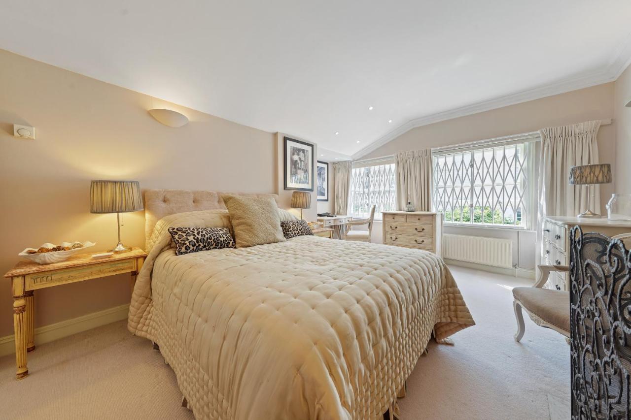 Finest Retreats - Regents View * London