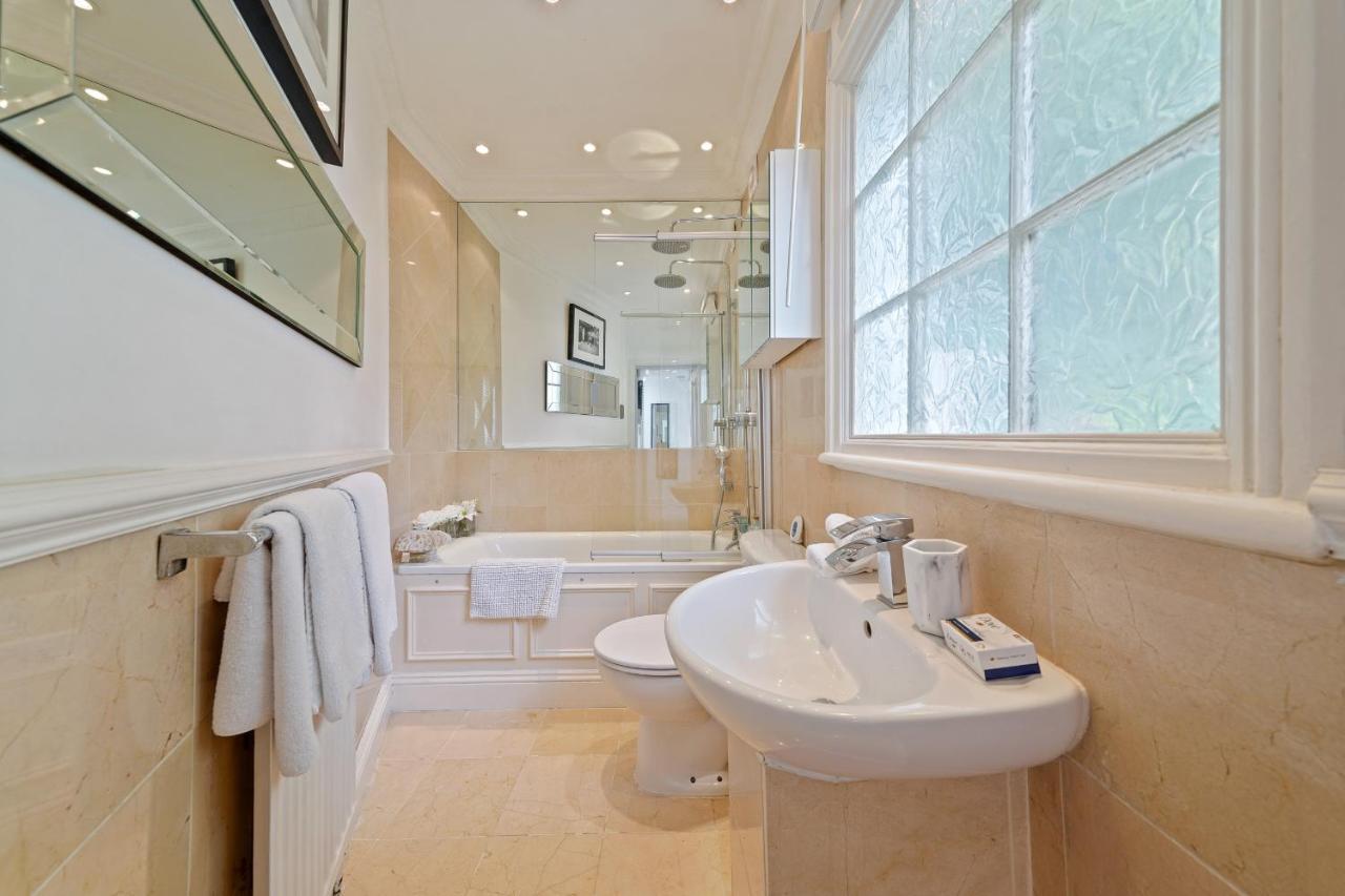 Finest Retreats - Regents View